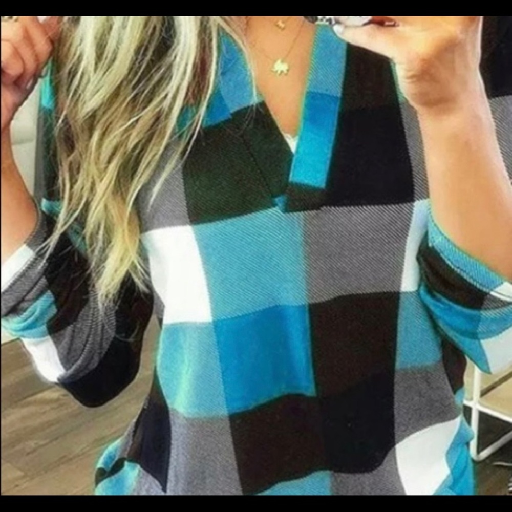 New flannel print vneck long sleeved ❤️
